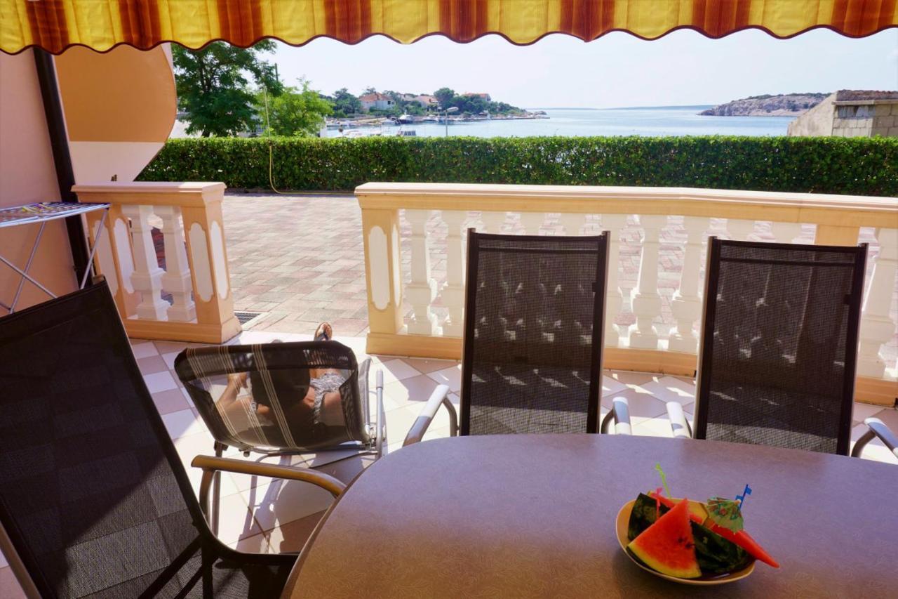 ŠimuniOlive Houseアパートメント エクステリア 写真